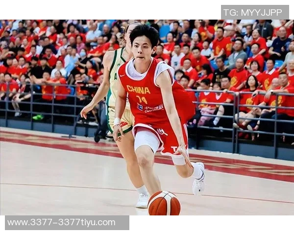 中国篮球之队祝福罗欣棫生日快乐愿你在时光中不断成长绽放光彩如棫树般挺拔