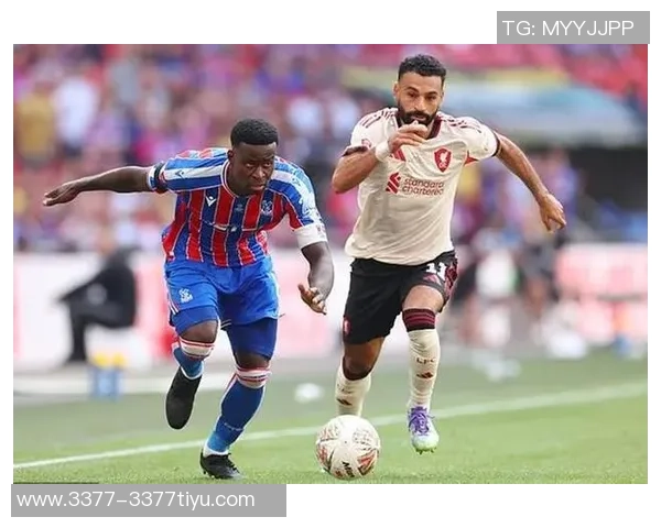 拜仁与切尔西争夺森林后卫穆里略明夏目标锁定格伊